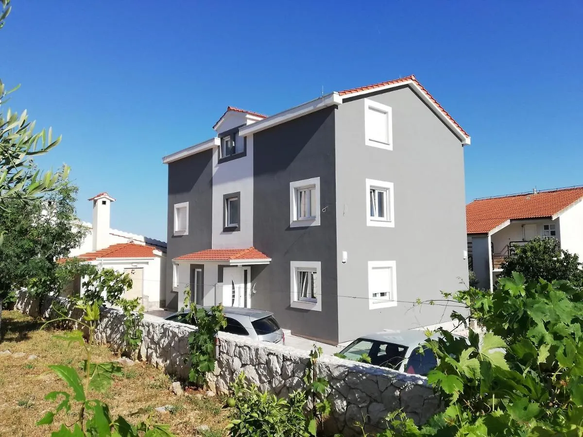Nimaro Apartman, Okrug Gornji Trogir